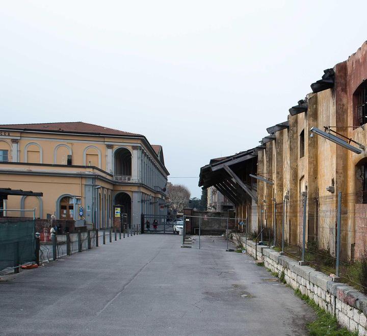 Rischio dispersione di fibre d’amianto dai tetti dell’ex scalo 