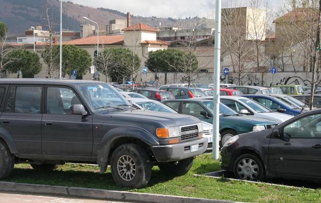Più sorveglianza per il parcheggio 