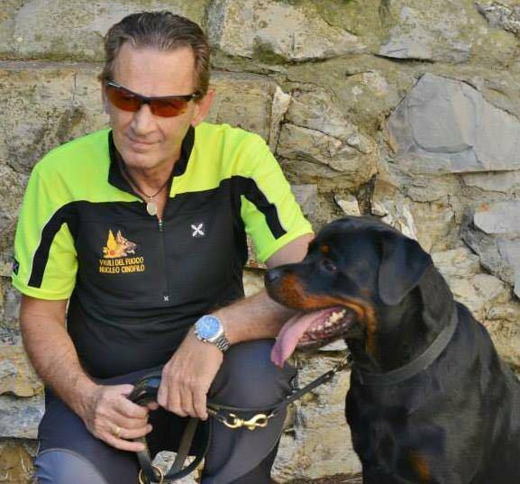 Addio Arturo, il cane eroe della Concordia. La sua storia da salvato a salvatore di vite 