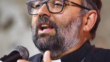 Monsignor Ghilarducci ucciso da un’auto pirata sulle strisce pedonali