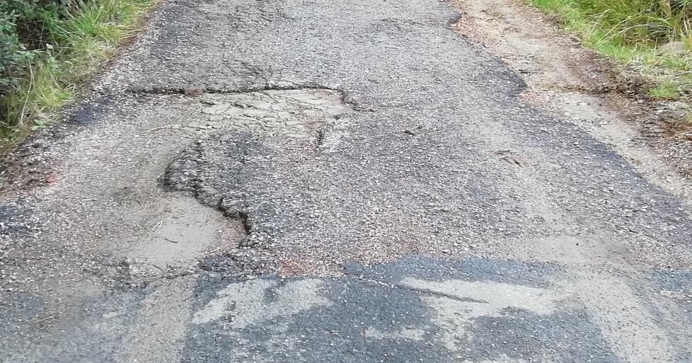 Buche sulle strade di Gabbro