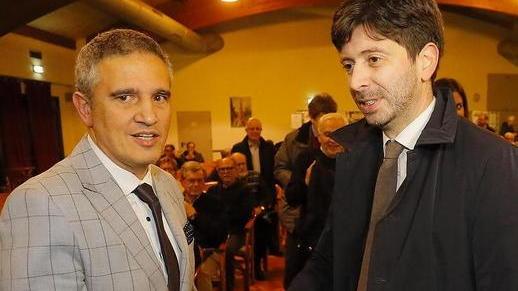 Il ministro: «Dobbiamo difendere il sistema sanitario col coltello tra i denti»