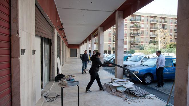 Bombe pronte a esplodere scoperte in un garage di Cagliari 