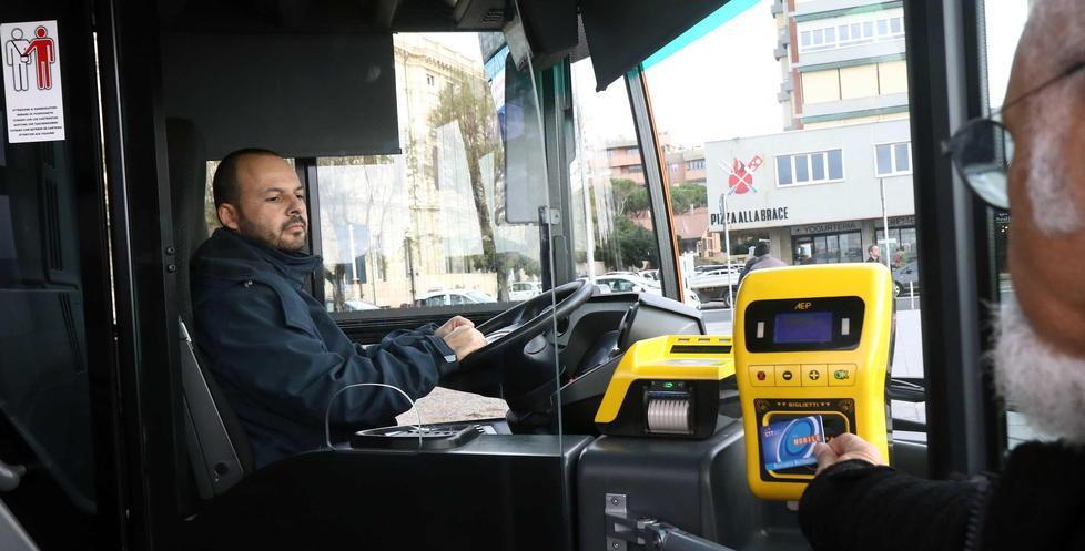 Ctt, rivoluzione elettronica I biglietti caricati sulla carta 