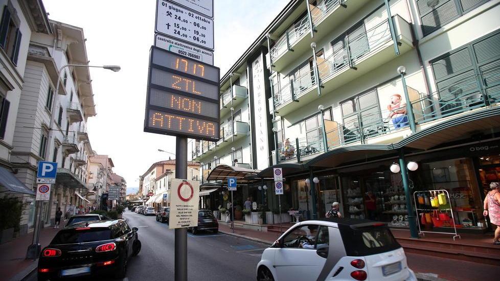 Ok alla sosta di cortesia ma forse solo dopo Natale