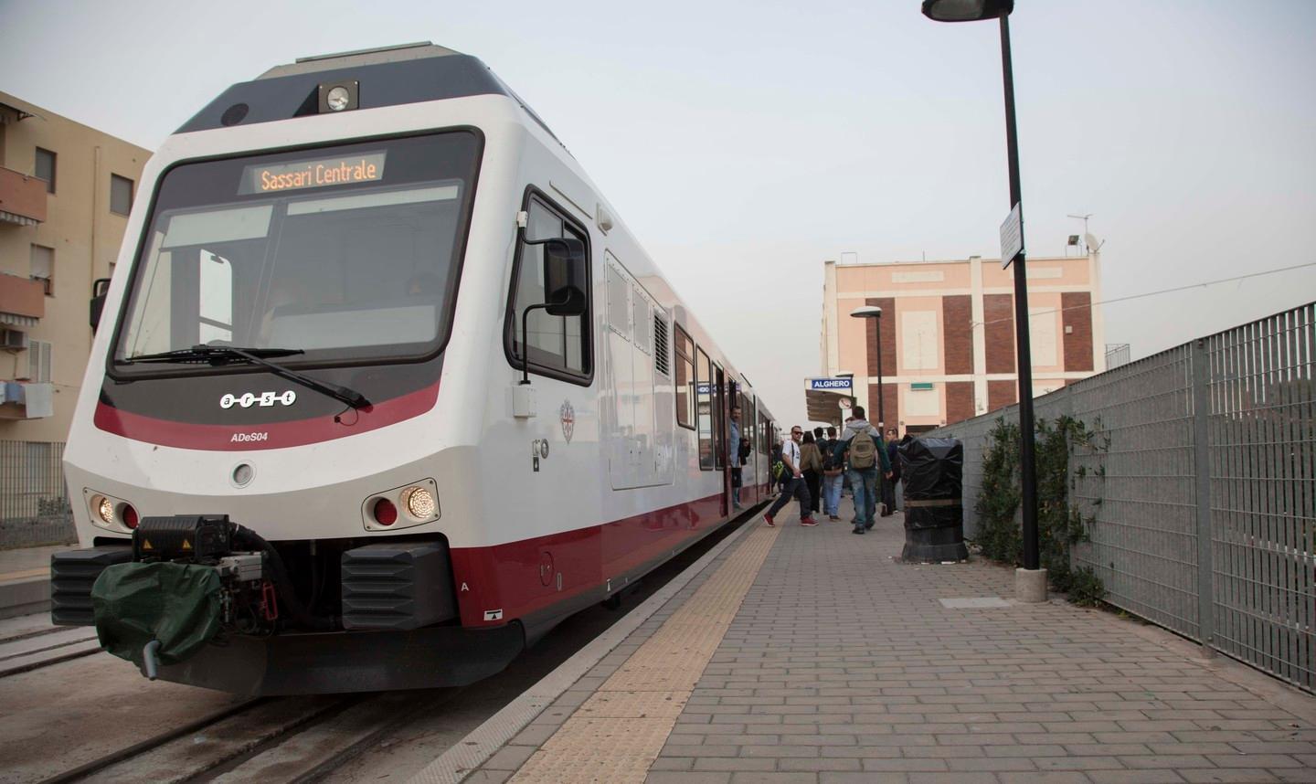 Riapre stamattina la tratta ferroviaria tra Sassari e Alghero