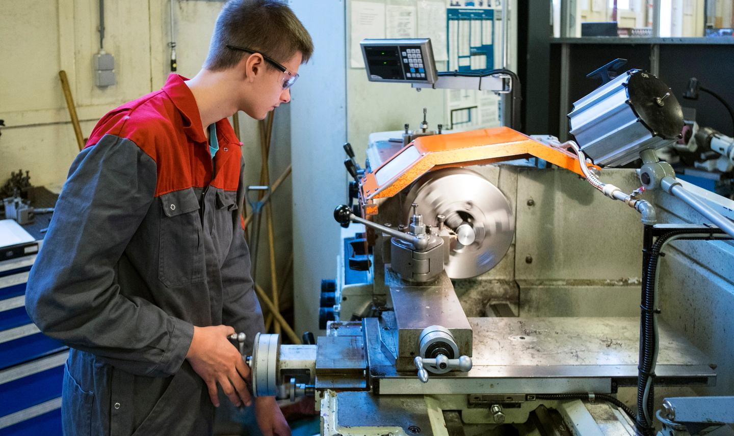 Lavoro per i giovani sardi, dalla Regione 73,6 milioni di euro