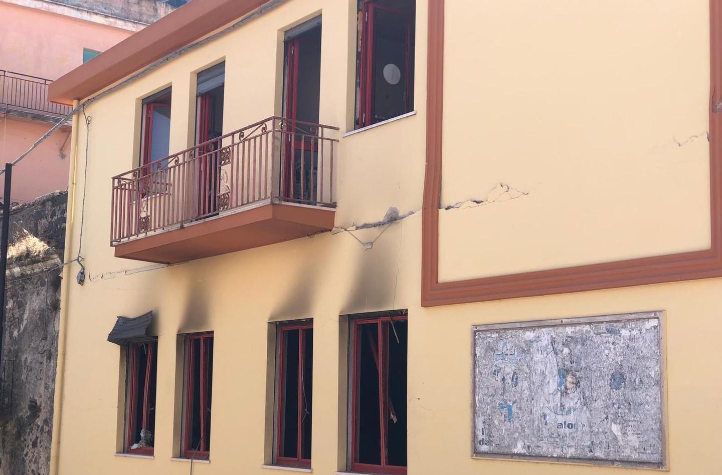 Dorgali, raccolta fondi per ricostruire la sede Pd 
