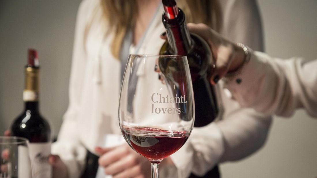 Chianti contro Chianti, è la guerra del vino: a caccia di mercati con il “Gran Selezione”