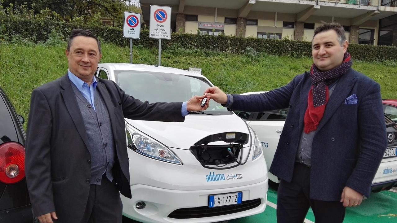 Van elettrico con l’auto, raddoppia il car sharing