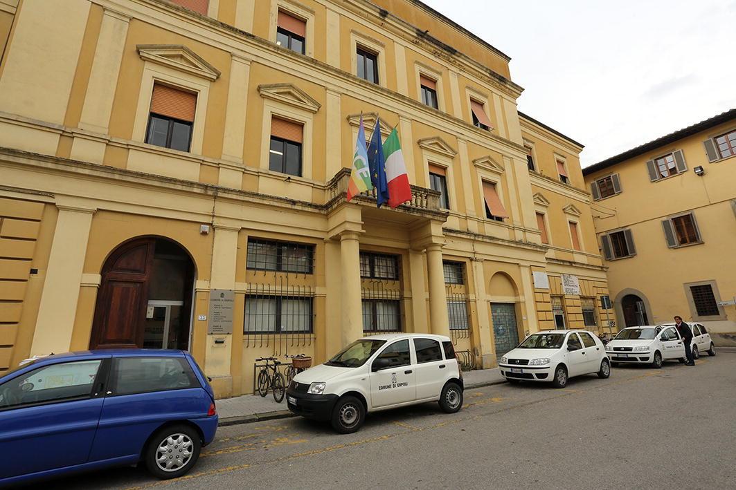 Il municipio di Empoli (foto Sestini)