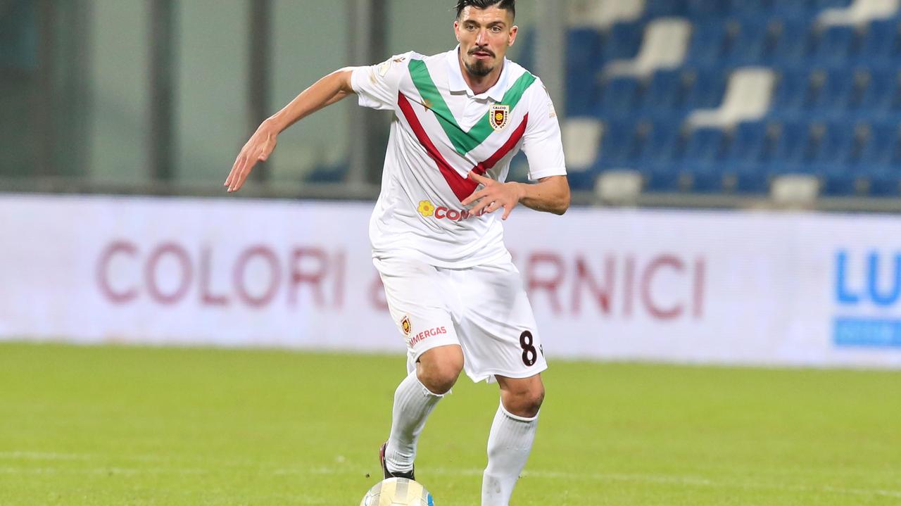 La Reggiana si fa rimontare dalla Fermana: finisce 1-1