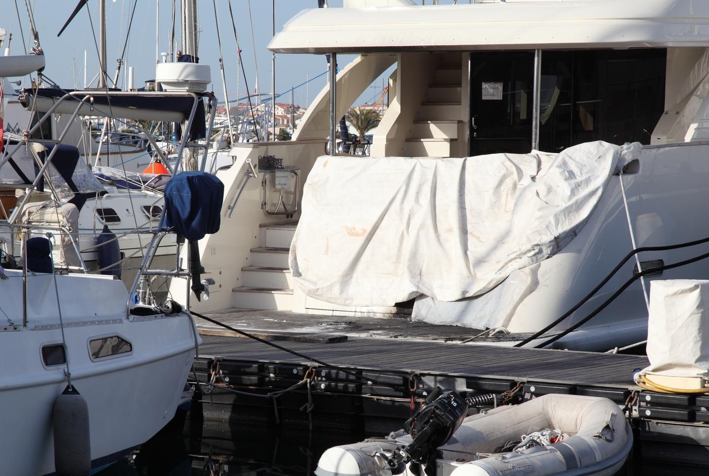 L’incendio dello yacht “Terry”, in quattro davanti al gup