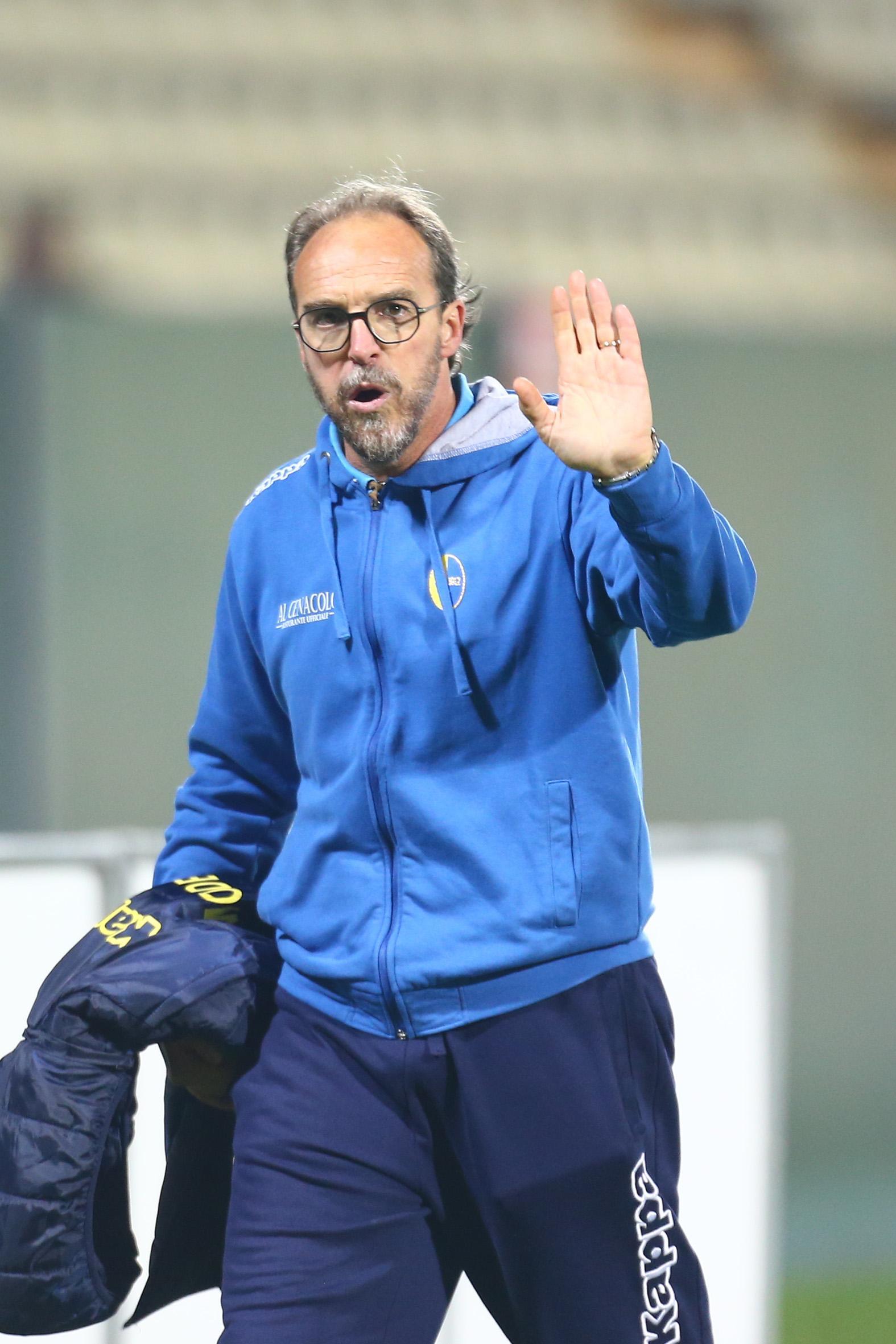 Modena, esonerato Zironelli. Mignani in panchina 