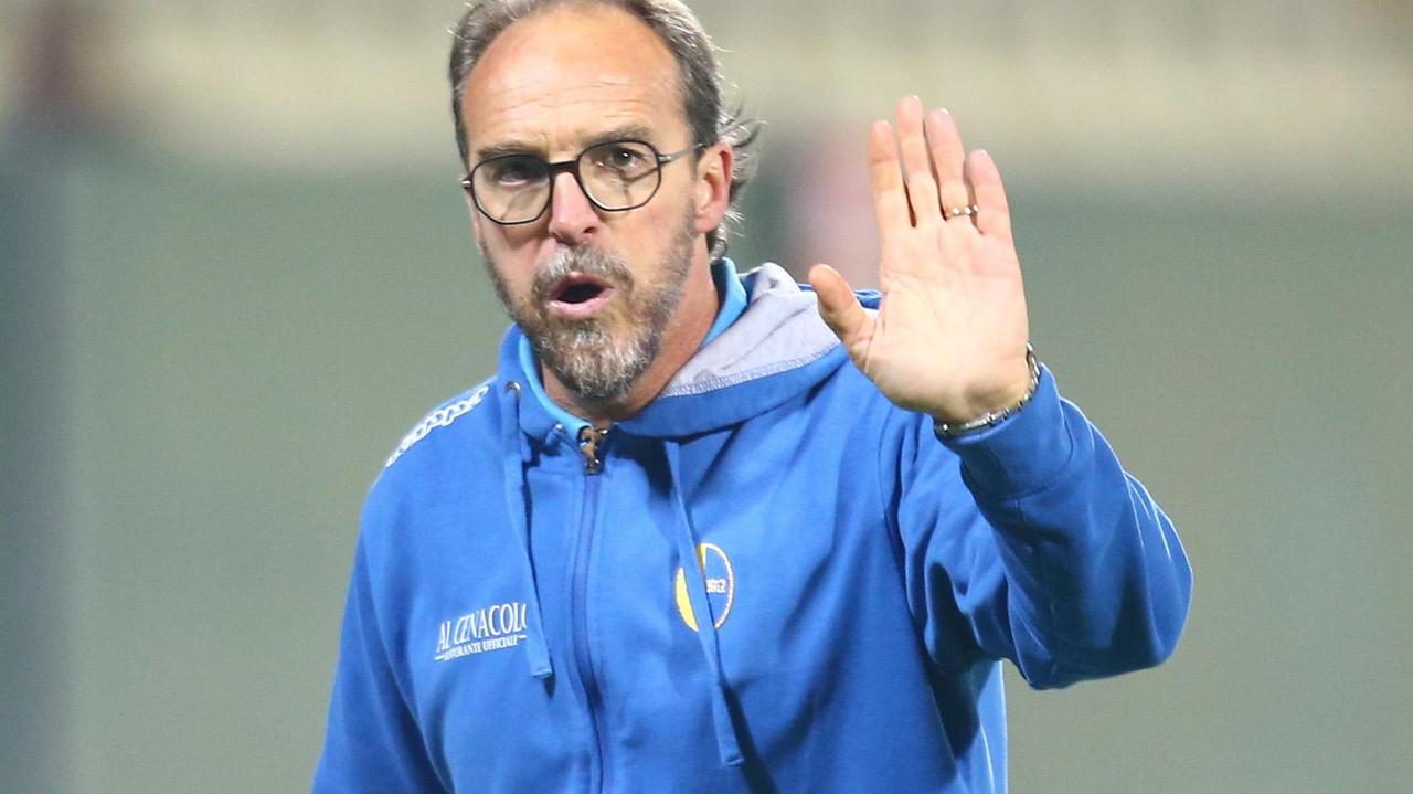 Modena, esonerato Zironelli. Mignani in panchina