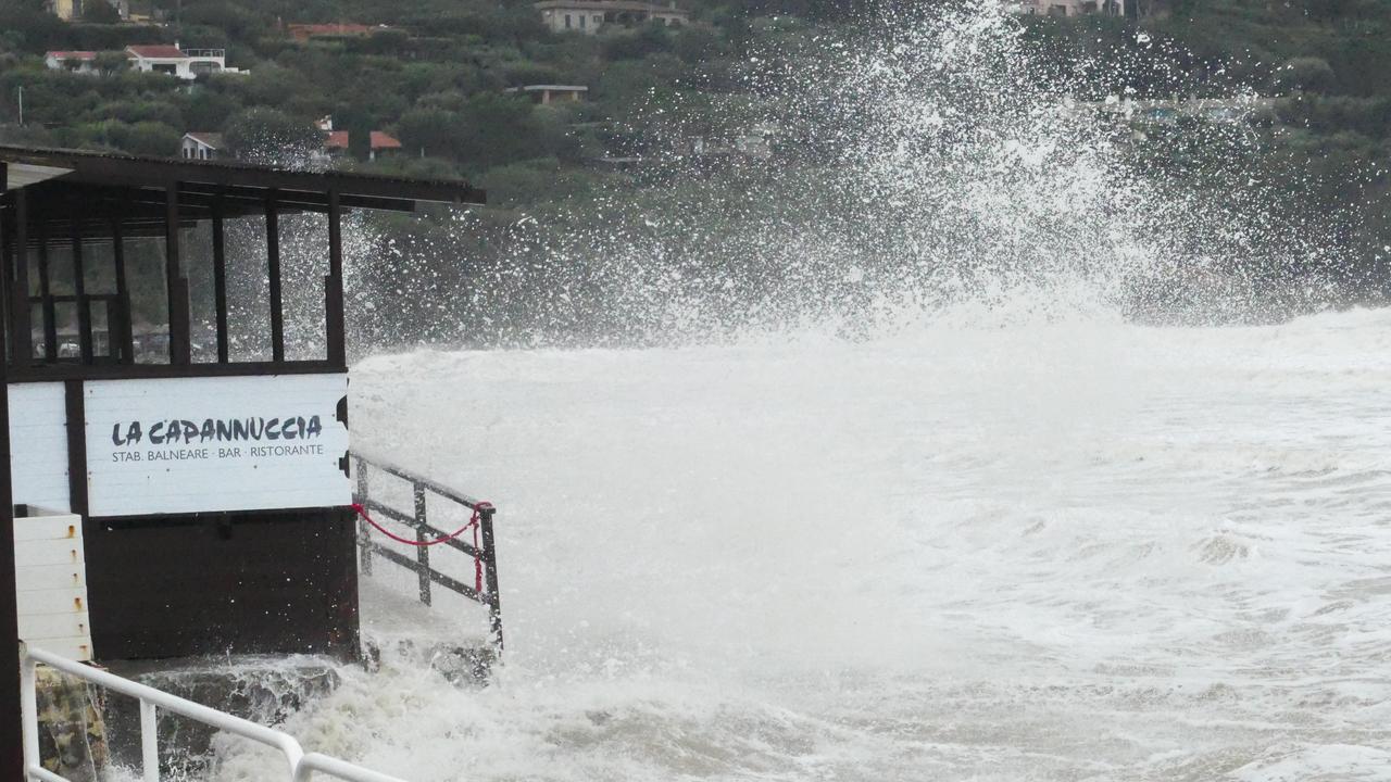 La mareggiata ad Ansedonia (Foto Enzo Russo)