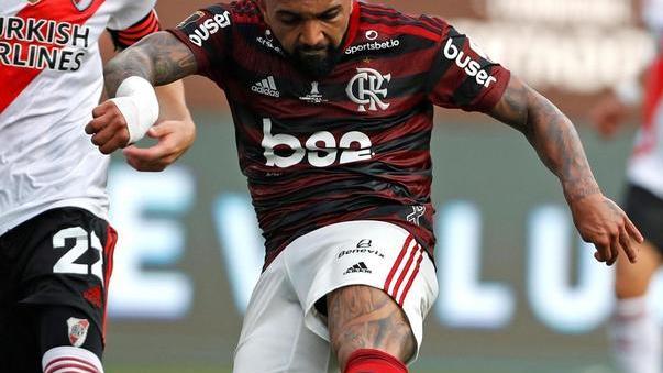 Gabigol da scarto dell’Inter a eroe in Brasile: con una doppietta stende il River Plate e regala al Flamengo la Coppa Libertadores