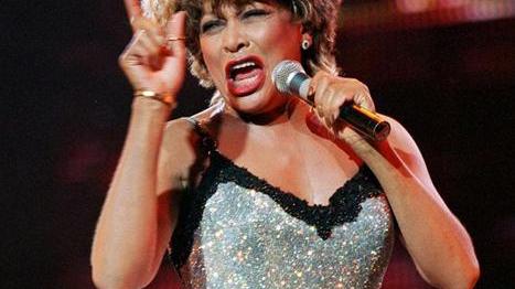 Tina Turner, le tre vite di una donna speciale fra cadute e rinascite