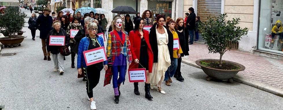 La denuncia delle donne per dire no alla violenza