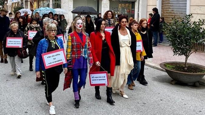 La denuncia delle donne per dire no alla violenza