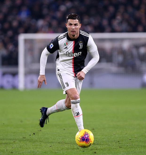Juve verso l’Atletico senza Douglas Costa Ma torna in campo Cr7 