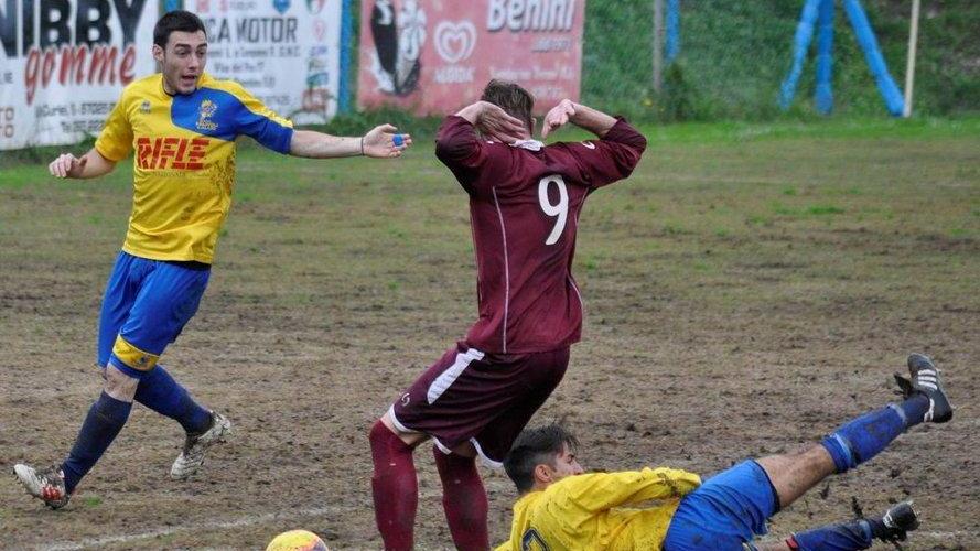 Salivoli, la rabbia di Vadorini: «Pari giusto, ma l’arbitro ha sbagliato con loro e poi con noi»
