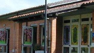 L’esterno della scuola elementare “Mechini - Fucini” di Monsummano