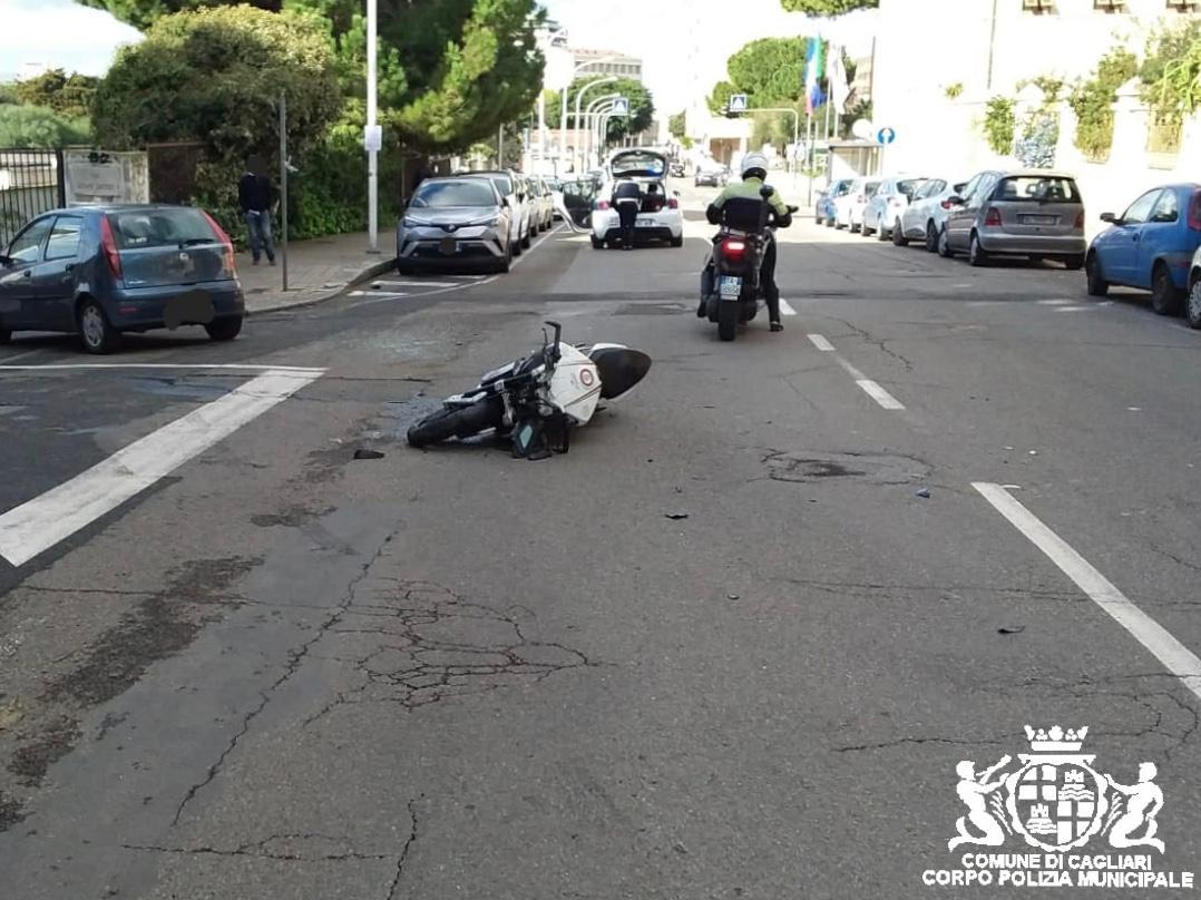 L'incidente in viale Trieste (foto Mario Rosas)