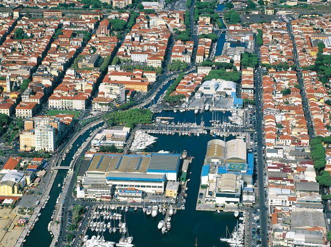 La mostra del refitting invade la Darsena 