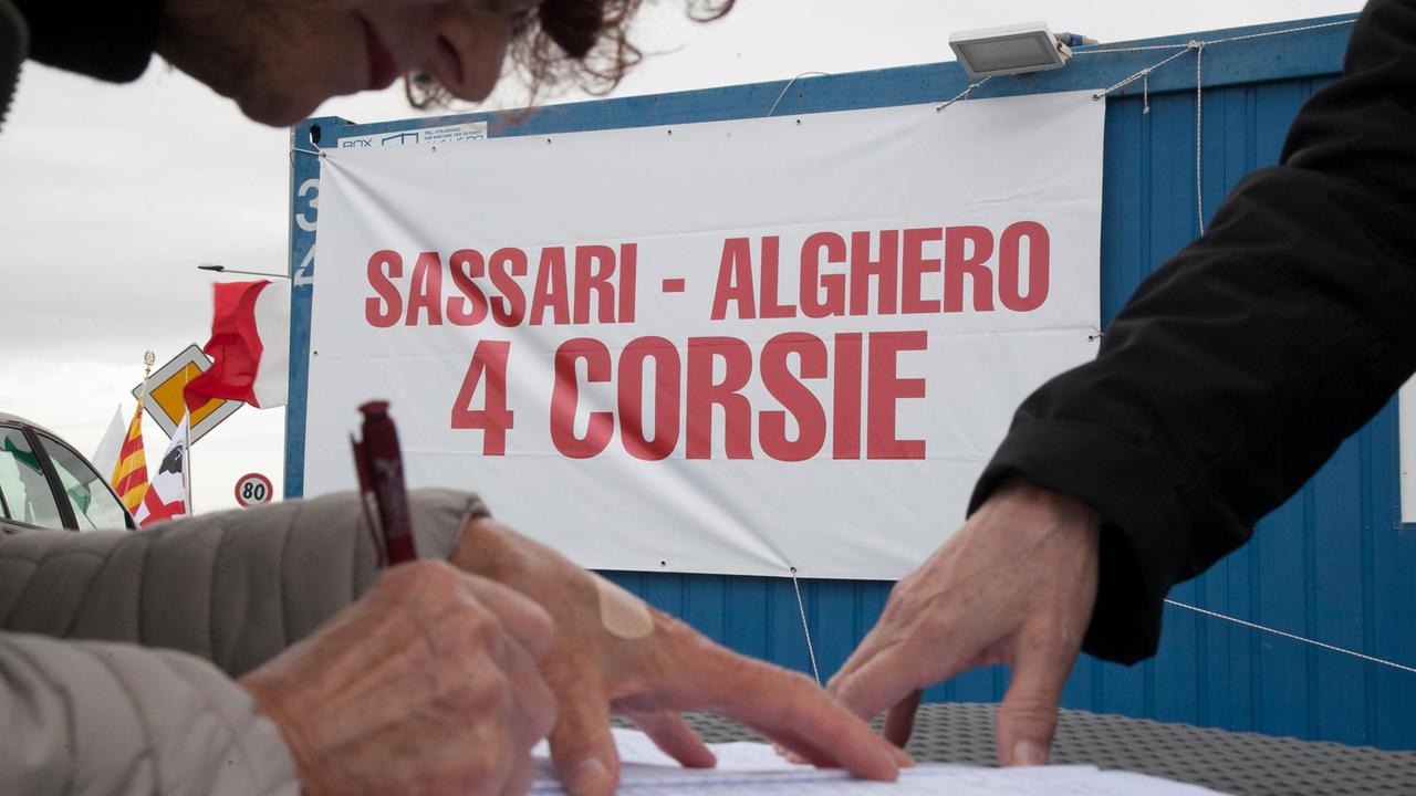 4 corsie Sassari-Alghero: per spendere i soldi stanziati due anni di tempo 