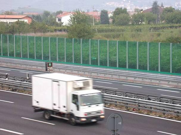 «Troppi rumori dall’A12» l’incubo di venti famiglie
