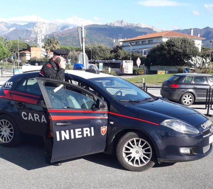 Furto in appartamento due donne fermate e arrestate dai carabinieri 