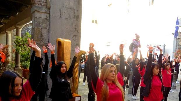 Un flash mob per dire no alla violenza