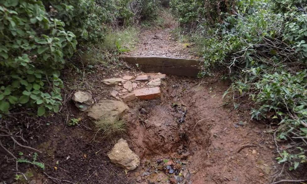 I sentieri del Parco del Falcone devastati dagli smottamenti 