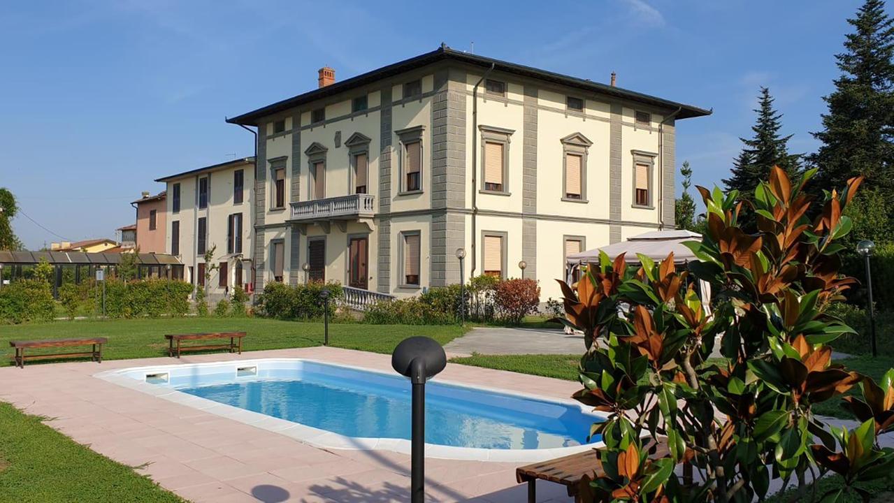 Villa Bianca a Ponte Buggianese vista dal giardino