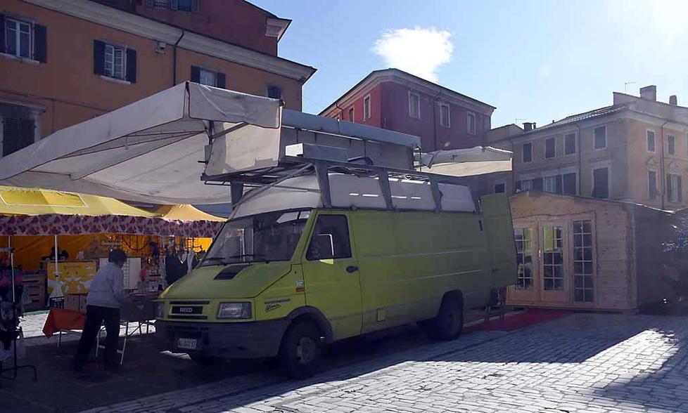 Al Villaggio di Babbo Natale di Carrara niente giochi ma si vendono alcolici. «Non era l’accordo» 