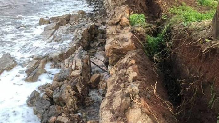 La mareggiata ha distrutto il muro ottocentesco