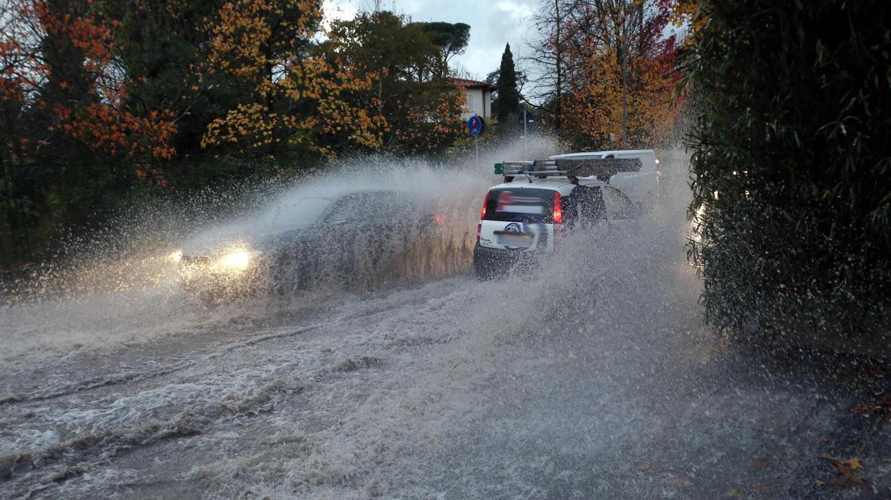 Maltempo, allagamenti e disagi in Valdinievole