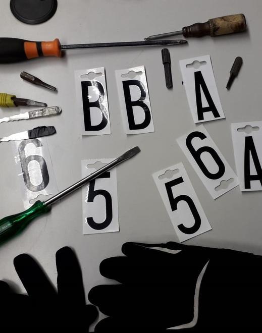 Fermati dalla polizia col kit del ladro perfetto Foglio di via del questore