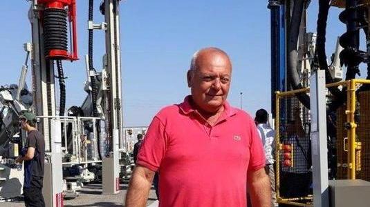 Tecnico della Darsena Europa muore a 59 anni nello schianto
