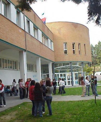 La scuola al passo con i nuovi mestieri tra marketing multimediale e enologia 