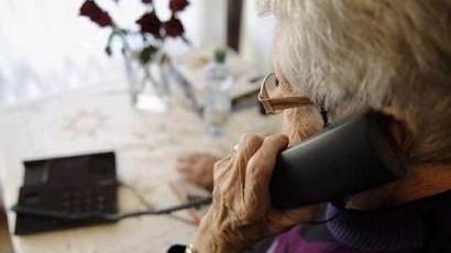 "Pronto? Signora, suo figlio è nei guai". Ma l’80enne è vispa e sventa la truffa