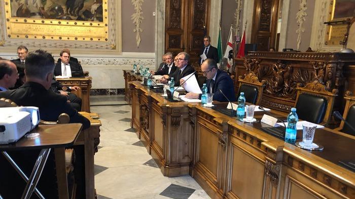 La riunione di Cagliari in cui è stata comunicata l'assegnazione dei beni ai comuni sardi