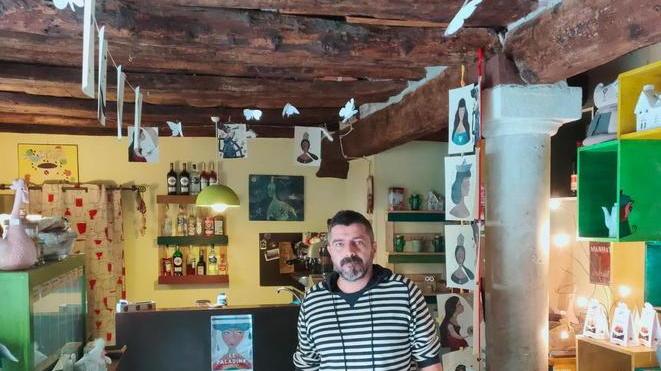 Alla Casa del Caffè la “gran miscela” tra torrefazione e allestimenti d’arte