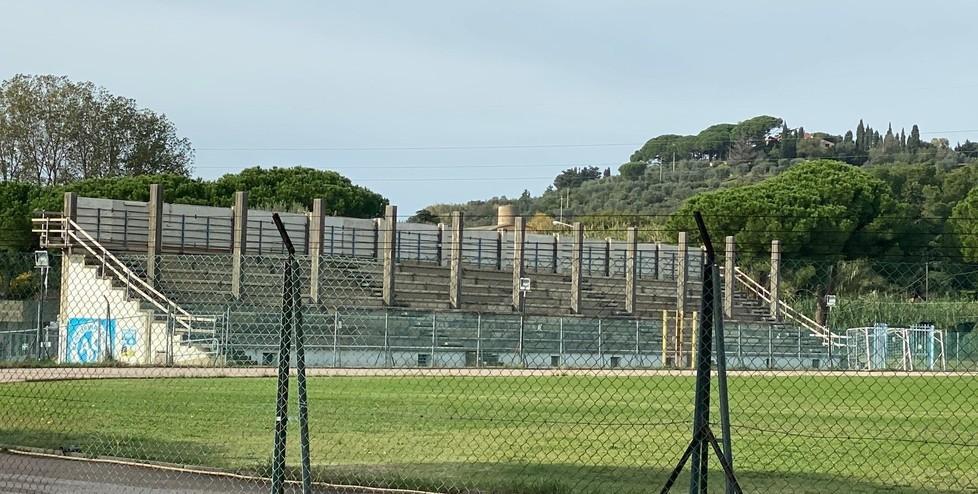 Tribuna coperta al Mazzola Sfuma l’intervento al S. Lucia 