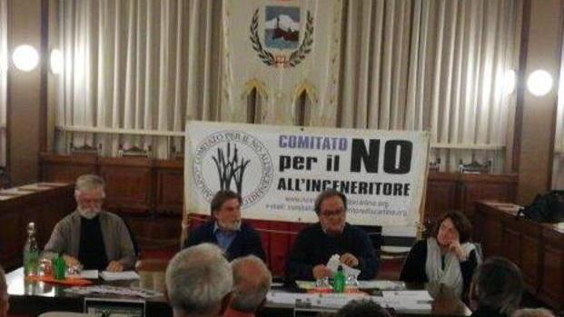 Esce il libro per dire no all’inceneritore
