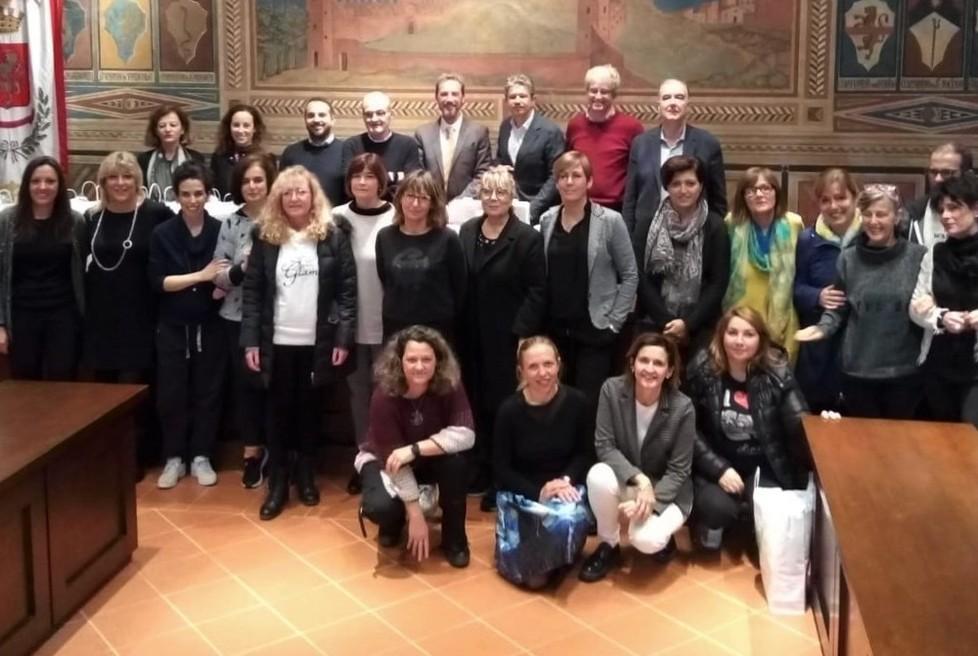 I kit di primo soccorso donati a tutte le scuole dall’azienda Farmacie 