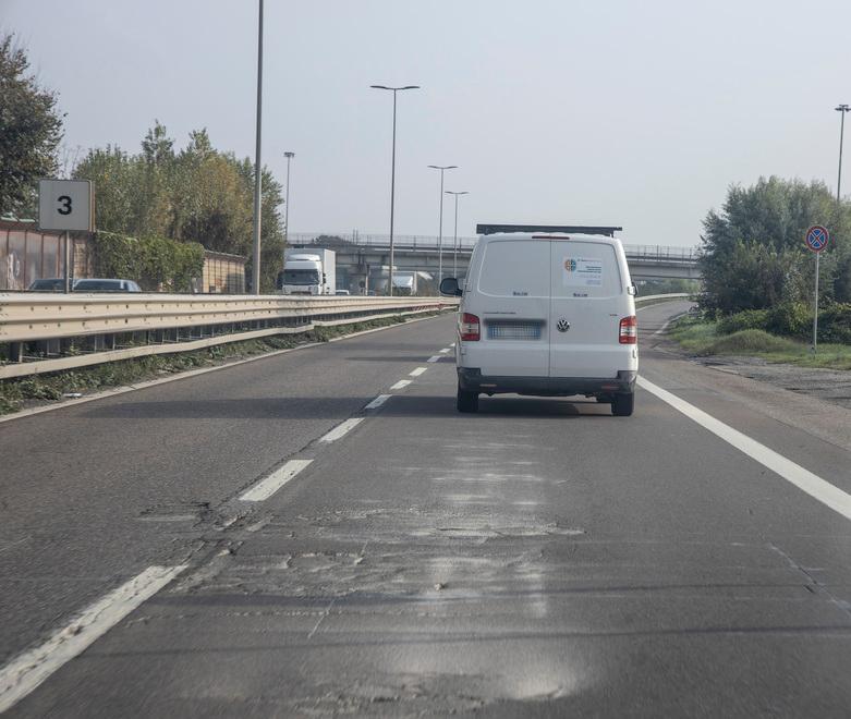 Tangenziale, spuntano crateri