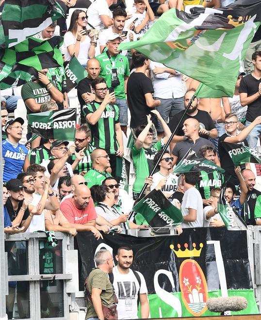 Tre pullman all’Allianz Ultras a casa per protesta
