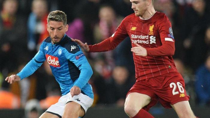 Mertens illude il Napoli che sfiora l’impresa contro il Liverpool: 1-1